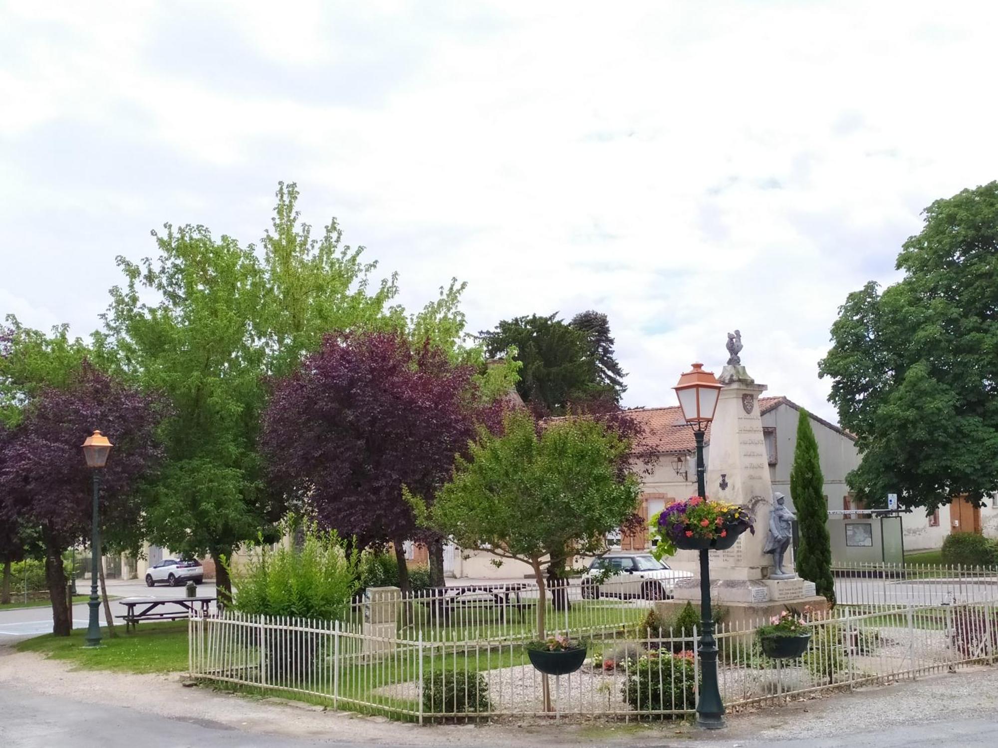 Duplex Casita Mia Chez Myriam Gite 3 Etoiles Climatise 4 Adultes 2 Chambres 3 Lits Terrasse Jardin Gragnague Esterno foto